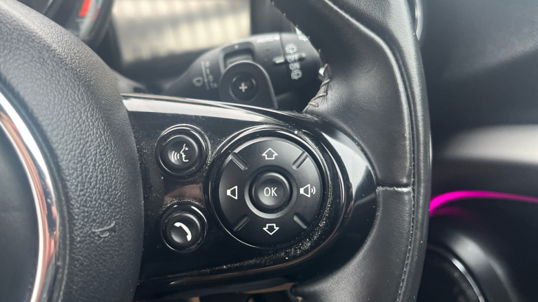 MINI Hatchback 2.0 Cooper S Exclusive II 3dr Auto Petrol Hatchback